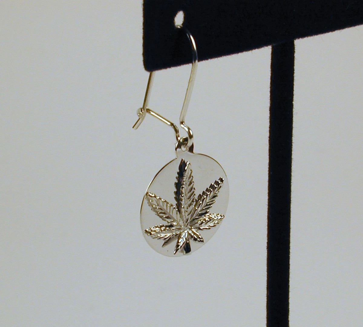 Sterling Silver Marijuana Leaf Disc Earring with Earwire - Image 5